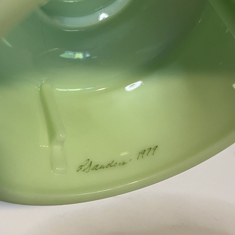 Vintage Westmoreland Jadeite Green Glass Fairy Light Lamp Cameo Beaded Pattern - Picture 8 of 15